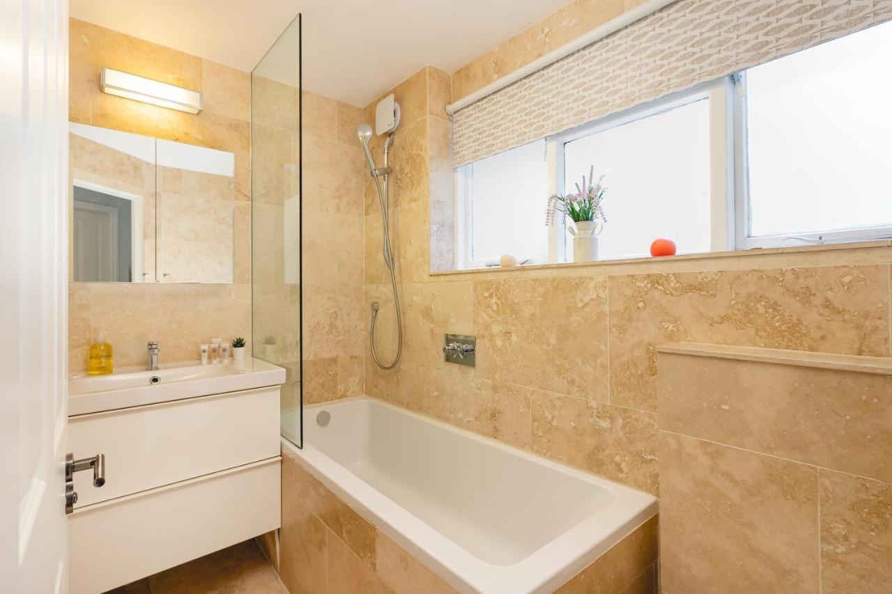 Penthousestays Notting Hill - Spacious 3 Bedroom King Bed Apartment - Near Portobello Road & Kensington High Street Лондон Экстерьер фото