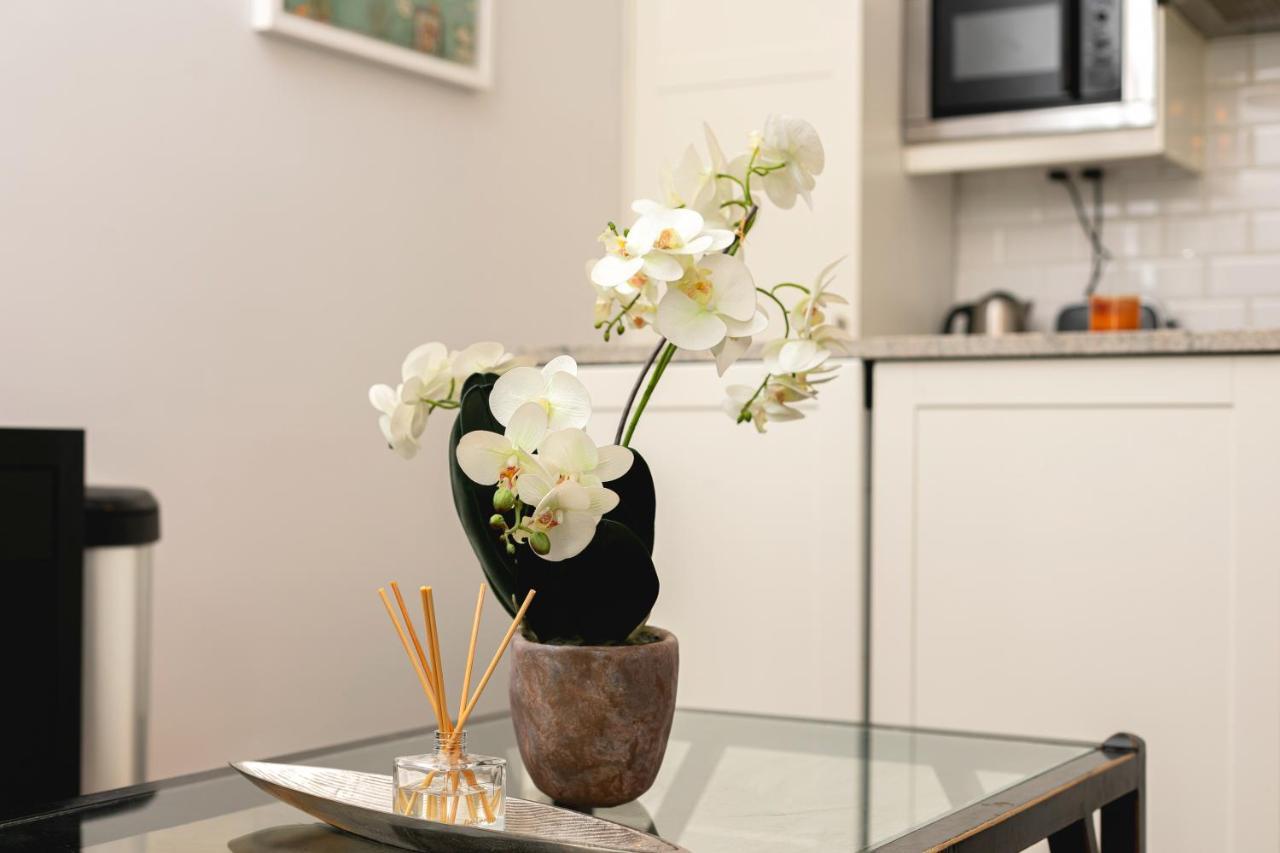 Penthousestays Notting Hill - Spacious 3 Bedroom King Bed Apartment - Near Portobello Road & Kensington High Street Лондон Экстерьер фото